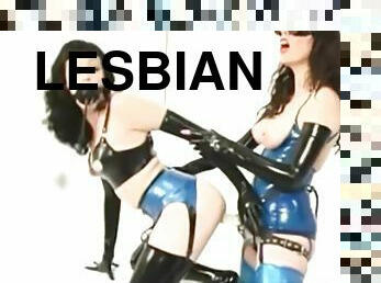 Kinky Lesbians