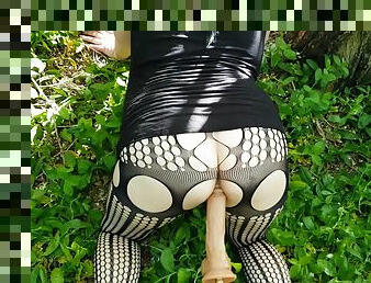Exclusive Fuck Of A Milf Sex Machine In A Park Near The Airport (demo)