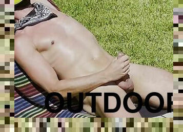 Outdoor Holiday Summer Wank