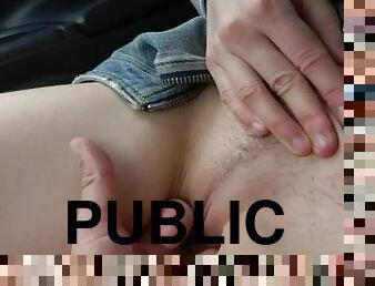 public, pasarica, scolarita, cu-degetelul, excitat, autostopist