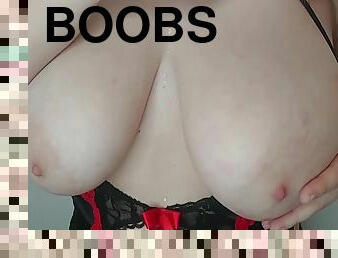 tetas-grandes, enorme, pezones, amateur, madurita-caliente, regordeta-chubby, natural, webcam, tetas, a-solas