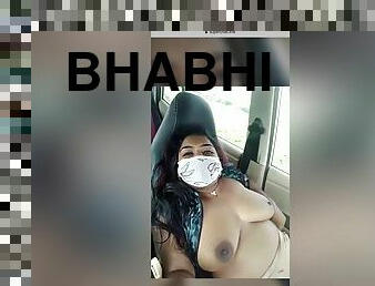 Bhabhi Shows Her Boobs On Live Show