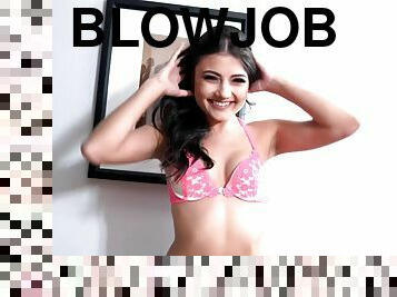 blowjob-seks-dengan-mengisap-penis, penis-besar, gambarvideo-porno-secara-eksplisit-dan-intens, sudut-pandang, muda-diatas-18, bersetubuh, cantik, oral-melalui-mulut, pengisapan