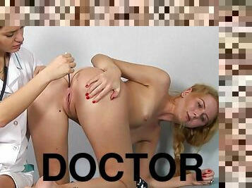 Slender Girl Has Got A Strange Examination With New Doctor