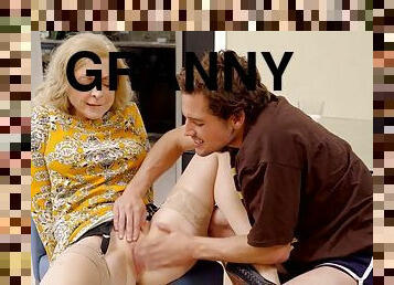 Nina Hartley hot granny pornstar sex video