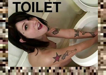 Big boob cutie Glauren Star is such a filthy slut - Fetish Toilet Blowjob