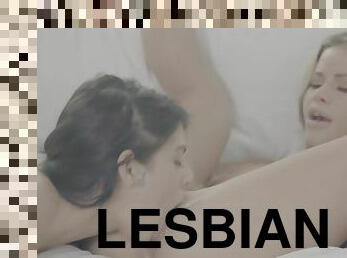 Babes Jessa Rhodes, Gina Valentina in romantic lesbian video
