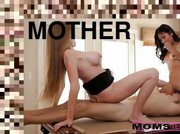Exciting mother I´d like to fuck guides coed couple in coquettish trio