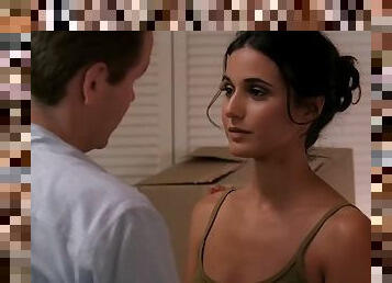 Emmanuelle Chriqui - Entourage