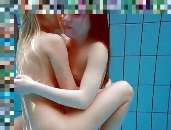 allaperto, pubblici, russe, ragazze-giovani, lesbiche, giovanissime, pornostar, bionde, piscina, feticci