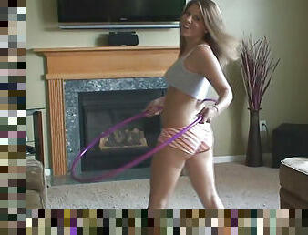 Hottie uses the hula hoop