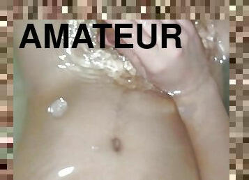 baignade, masturbation, amateur, ejaculation-sur-le-corps, gay, branlette, secousses, jeune-18, ejaculation, européenne