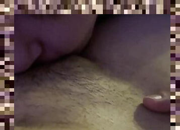 clitoris, pasarica, nevasta, amatori, lesbiana, facut-acasa, cuplu, pov, prinsa, uda