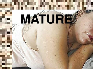 Mature blonde sucking her stepson&#039;s cock