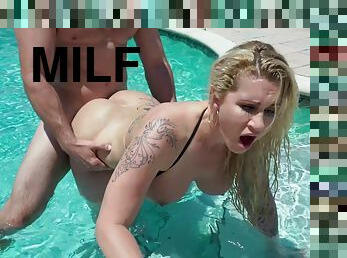 MILF gets dick by the pool in hot cheating session