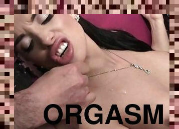 Hardcore sex at a department store made the brunette babe aroused and totally orgasmic