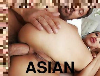 asiatic, pasarica, anal, hardcore, inghitit, calarind, cowgirl, rimjob, piciore, tate-mici