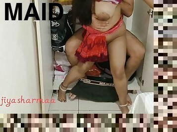 Xxx maid fuck in Almari in pink sari