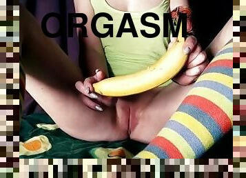 Banana fun, homemade solo masturbation, female orgasm - amateur Lalli_Puff