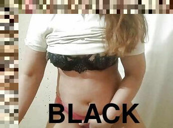 Newly karachi girl Amber Khan white t-shirt top showing off her sexy black bra