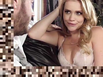 Yammy pornstar Mia Malkova unforgettable xxx clip