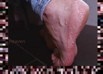 Tiffany feet covered in cum