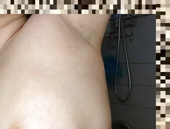 bañando, tetas-grandes, peluda, coño-pussy, esposa, amateur, regordeta, regordeta-chubby, tetas, fetichista