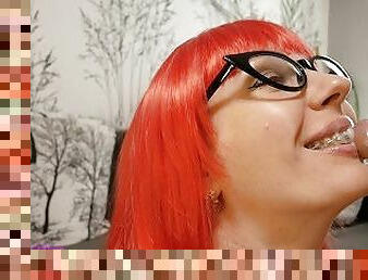 lunettes, amateur, fellation, ejaculation-sur-le-corps, milf, maison, couple, rousse, sur-le-visage, ejaculation