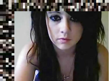 Gorgeous emo girl masturbates on webcam