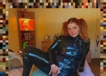 Wearing a slimy latex catsuit makes me horny KALLIELONEWOLF