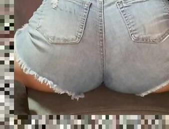 Jean Shorts *PHAT ASS* ???? Bouncing on Dildo????????