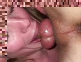 Sucking and squirting uhhhhhh