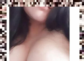 Estudiante del CONA me envía video viral de sus enormes y hermosos pechos mientras se masturba