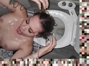 Cum Covered Tattooed Milf Toilet Golden Shower