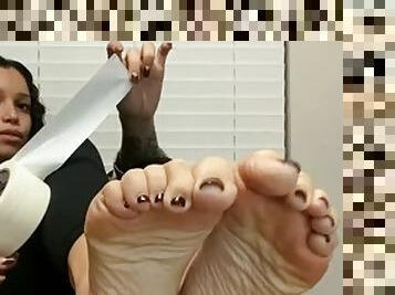 Hot brunette soles tied joi