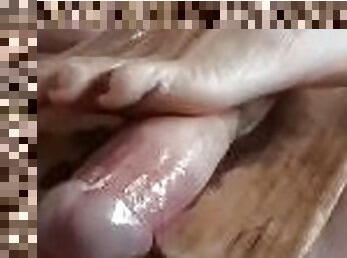 Latina footjob con mucho aceite