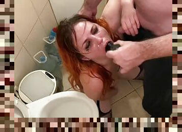 pissing, deepthroat, slave, toalett, hore-whore, blotting