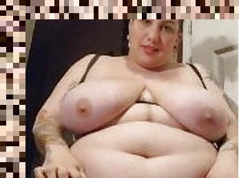 BIG BOUNCY BELLY BBW CUMS